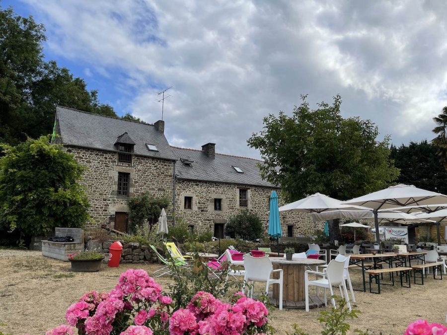 Les Rossignols Dinan Gites Bar Snack